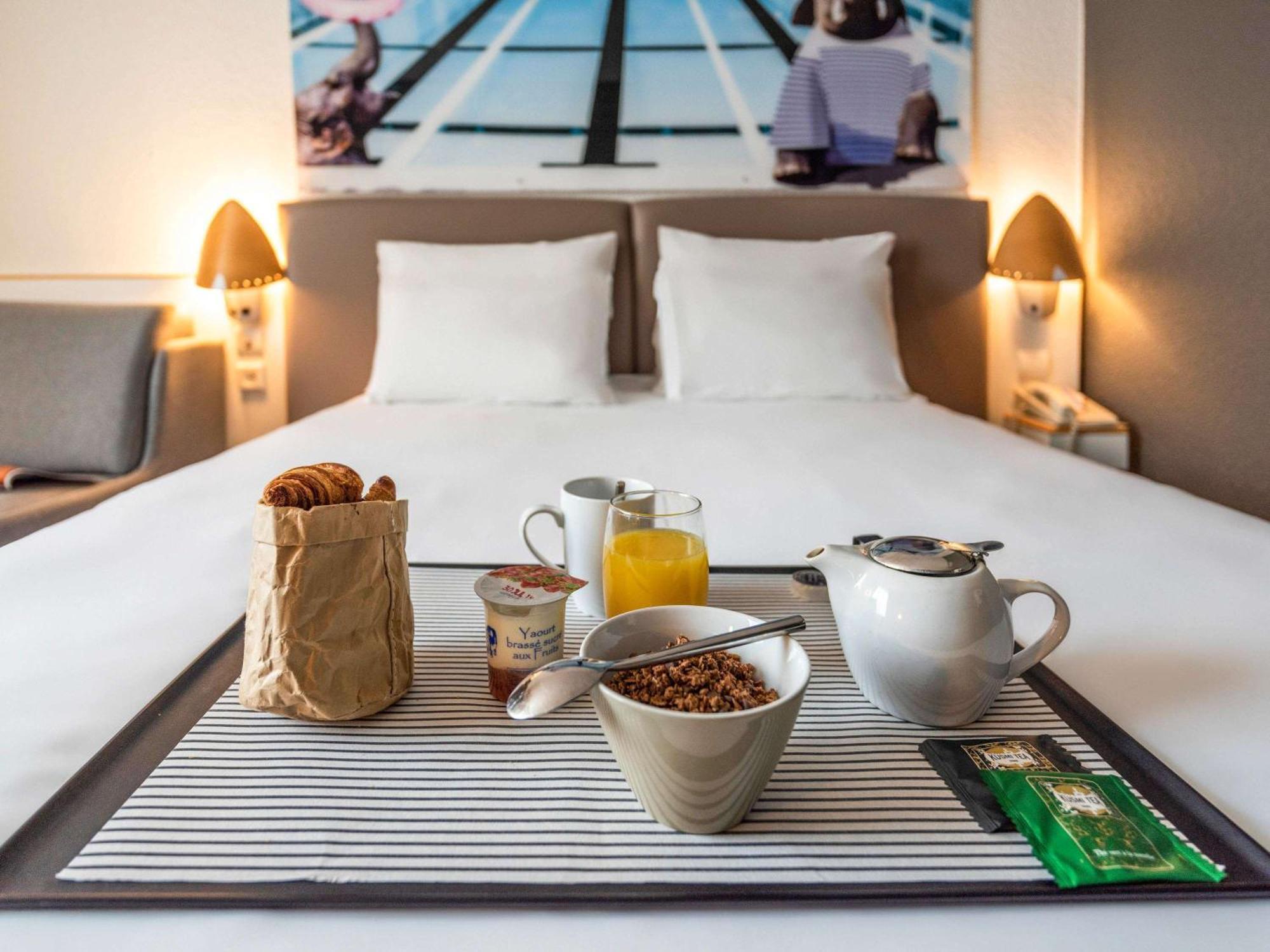 Hotel Novotel Evry Courcouronnes Ngoại thất bức ảnh