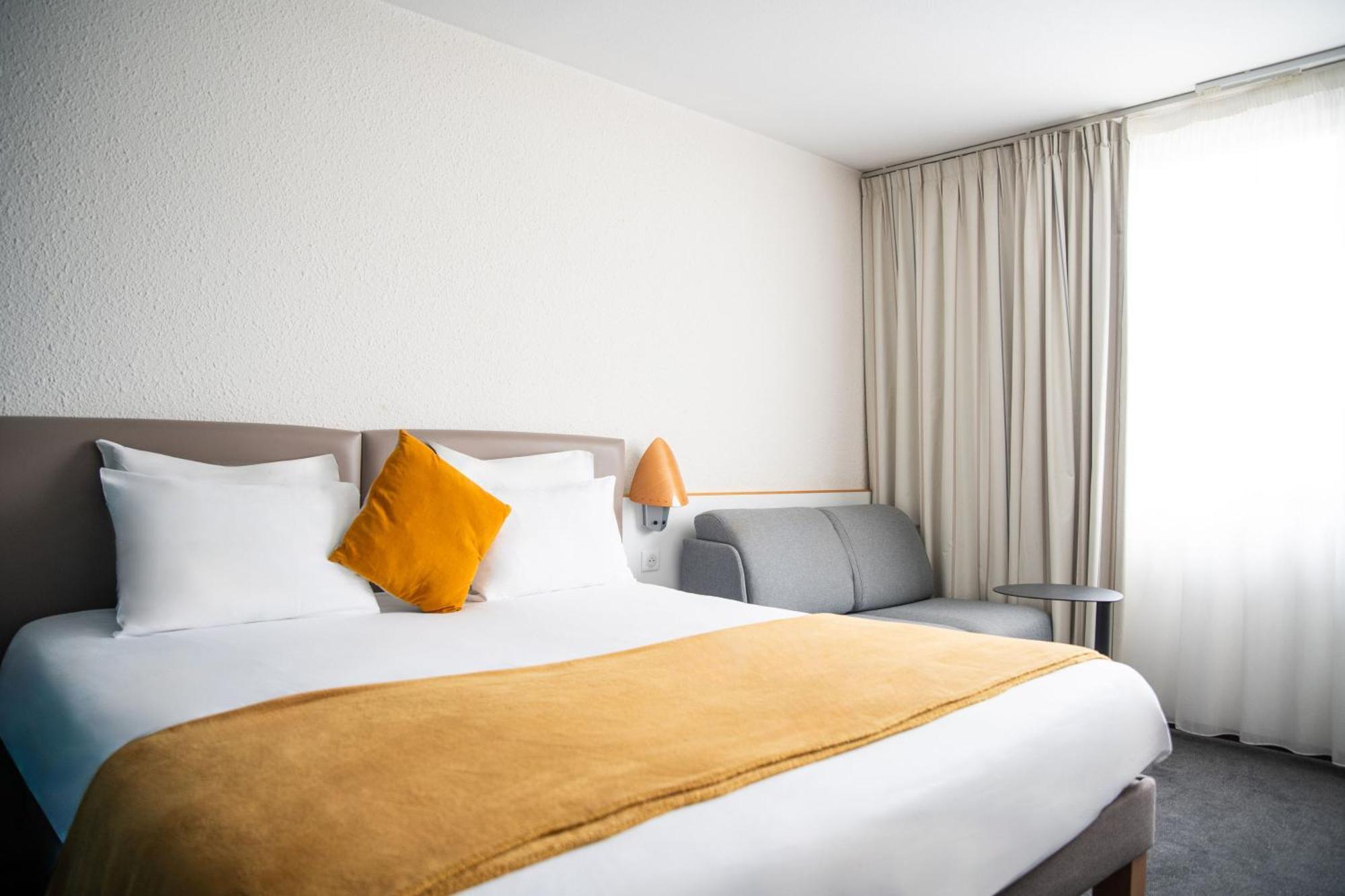 Hotel Novotel Evry Courcouronnes Ngoại thất bức ảnh