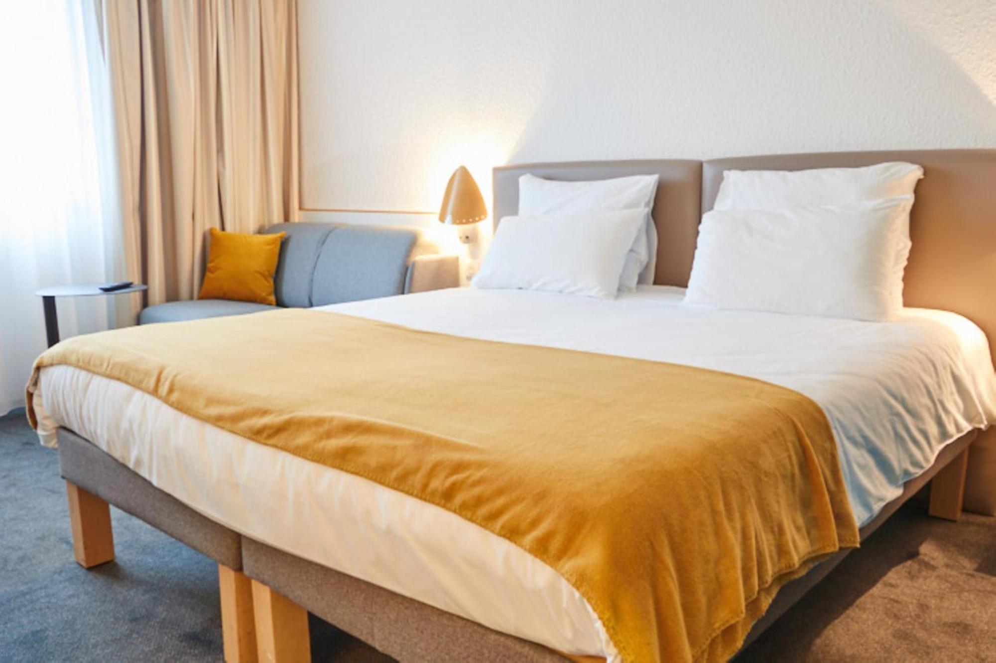 Hotel Novotel Evry Courcouronnes Ngoại thất bức ảnh