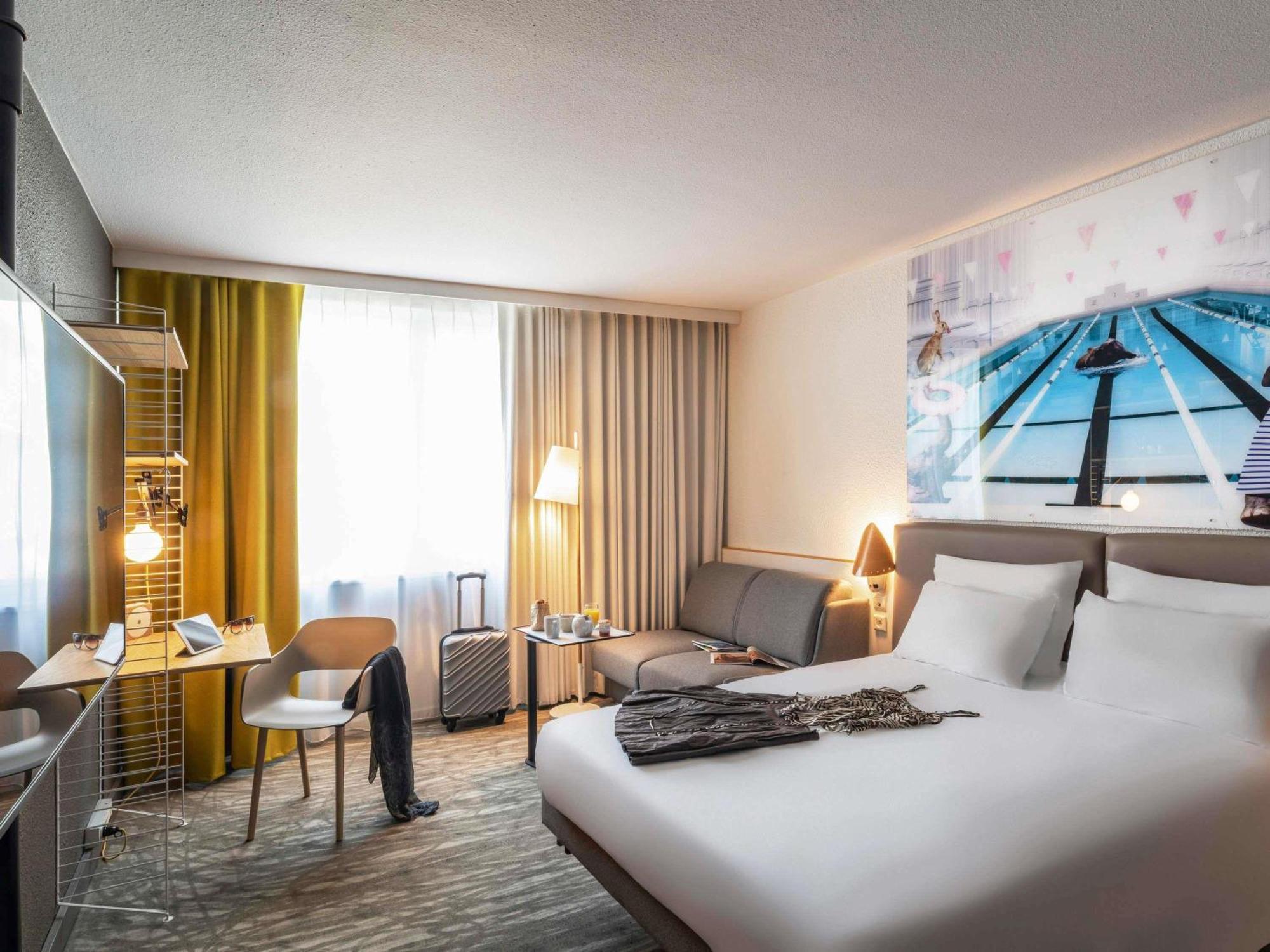 Hotel Novotel Evry Courcouronnes Ngoại thất bức ảnh