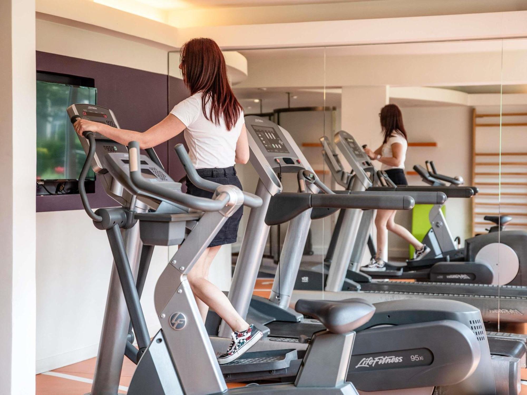 Hotel Novotel Evry Courcouronnes Ngoại thất bức ảnh